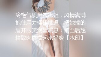 在酒店KTV內就把紅牌美乳小姐姐給操了