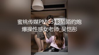 【人间水蜜桃】三女一男选了两个双飞啪啪，口交后入猛操无毛肥逼搞完浴室洗澡