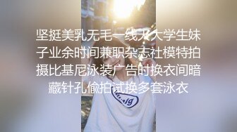 熊小诺 性感黄色统统旗袍服饰 迷人的丽质 曼妙苗条身姿明艳动人